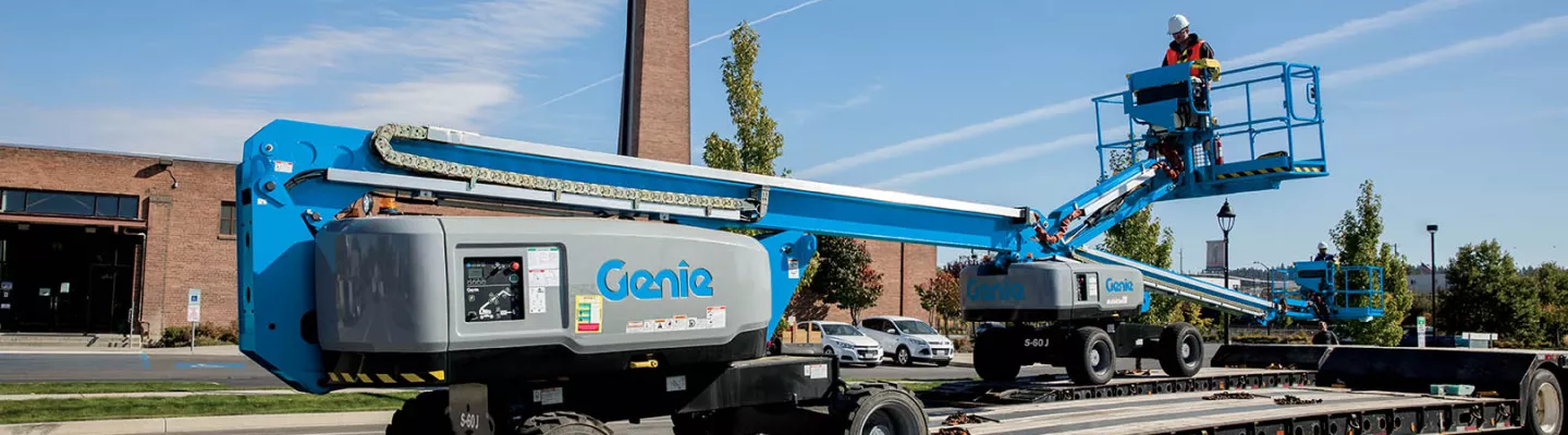 Plateforme de travail à nacelle sur le chantier