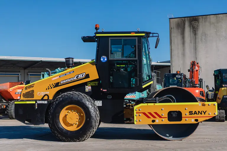 tambour simple lisse, rouleau de 11 à 12 tonnes
