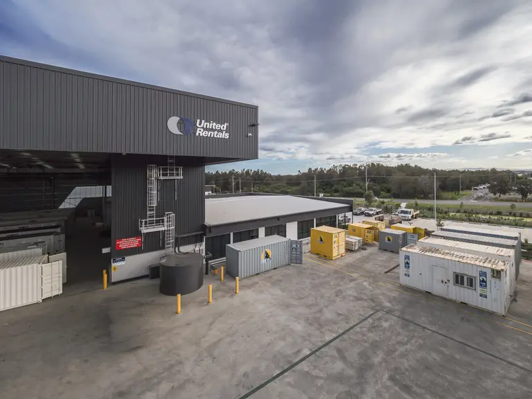 Stockage mobile à l’aéroport de Brisbane - succursale de United Rentals
