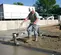 Chape vibratoire pour béton WACKER argentée et rouge