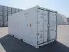 Portes cargo extérieures d’un conteneur d’expédition réfrigéré blanc