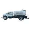 Camion-citerne Ford F-750 blanc