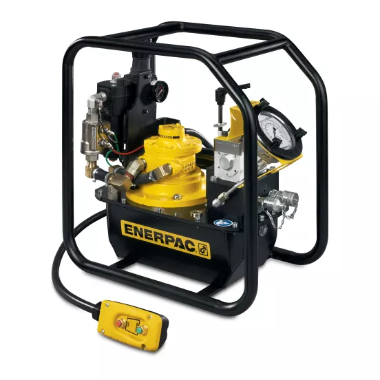Pompe hydraulique pour clé dynamométrique Enerpac jaune et noire