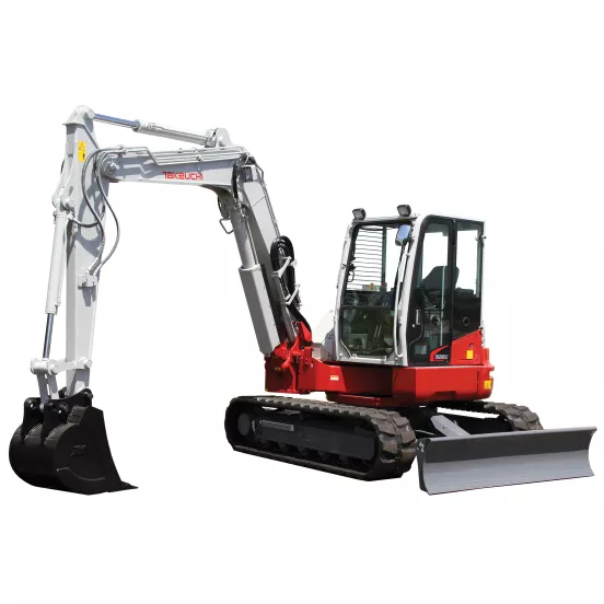 excavatrice Takeuchi rouge, blanche et noire avec balancement de l’arrière zéro