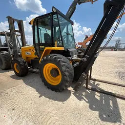 Chariot chariot élévateur JCB 930-4 2022