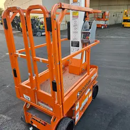 Plateforme élévatrice autopropulsée une personne Snorkel TM16E 2021