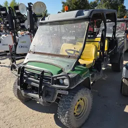 Véhicule utilitaire John Deere XUV855M 2022