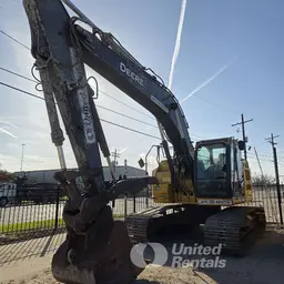 excavatrice John Deere 245G LC 2021