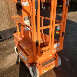 Élévateur autopropulsé une personne Snorkel TM12E 2019