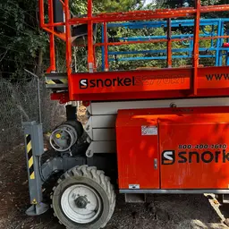 plateforme élévatrice tout-terrain Snorkel S2770RT 2019