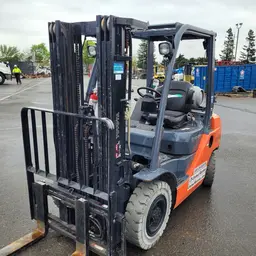 Chariot élévateur d’entrepôt Toyota 8FGU25 2018