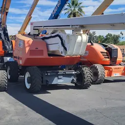 Nacelle élévatrice articulée Snorkel AB85J 2015