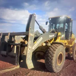 Chargeuse à pneus John Deere 624P 2023