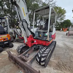 Mini-excavatrice Takeuchi TB250-2 2019