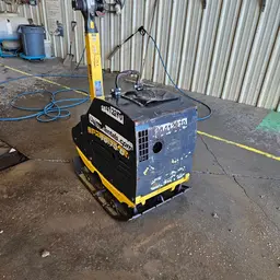 Compacteur à plaque vibratoire BOMAG BPR70/70DE 2022