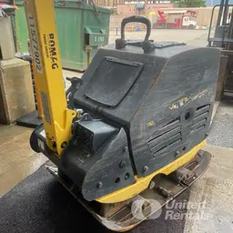 Compacteur à plaque vibratoire BOMAG BPR70/70DE 2022