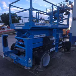 Plateforme élévatrice tout-terrain Genie GS-4390 RT 2020