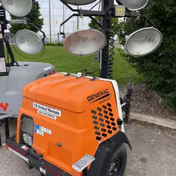 Tour d’lampes portatives Magnum Pro MLT6SM 2018