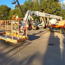 Nacelle élévatrice articulée Snorkel AB85J 2016