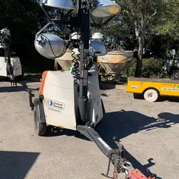 Tour d’lampes portatives Magnum Pro MLT6SM 2019