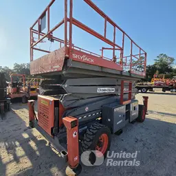 Plateforme élévatrice tout-terrain Skyjack SJ9250RT 2017