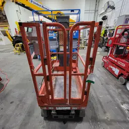 Élévateur autopropulsé une personne Skyjack SJ16 2013