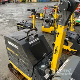 Compacteur à plaque vibratoire BOMAG BPR70/70DE 2022