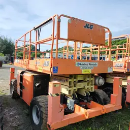 plateforme élévatrice tout-terrain JLG 330LRT 2019