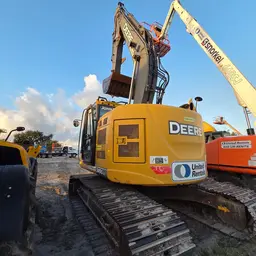 excavatrice John Deere 245G LC 2019