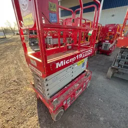 Plateforme élévatrice MEC MICRO 19 2018