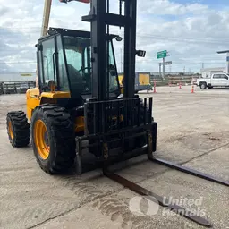 Chariot chariot élévateur JCB 930-4 2022