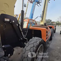Chariot chariot élévateur JLG 742 2018