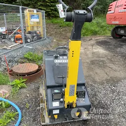 Compacteur à plaque vibratoire BOMAG BPR70/70DE 2023