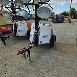 Tour d’lampes portatives Magnum Pro MLT6SM 2019
