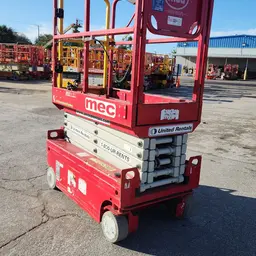 Plateforme élévatrice MEC MICRO 19 2021