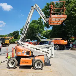 Nacelle élévatrice articulée Snorkel A46JE 2016