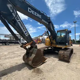 excavatrice John Deere 245G LC 2019