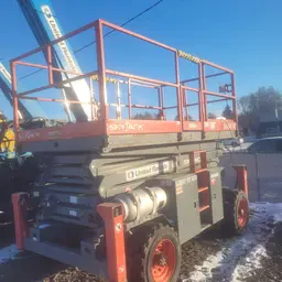 Plateforme élévatrice tout-terrain Skyjack SJ8841RT 2018