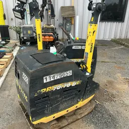 Compacteur à plaque vibratoire BOMAG BPR70/70DE 2022
