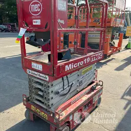 Plateforme élévatrice MEC MICRO 19 2019