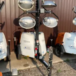Tour d’lampes portatives Magnum Pro MLT6SM 2019