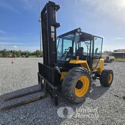 chariot élévateur JCB 930-4 2024