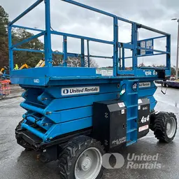 Plateforme élévatrice tout-terrain GS-4390 RT 2016
